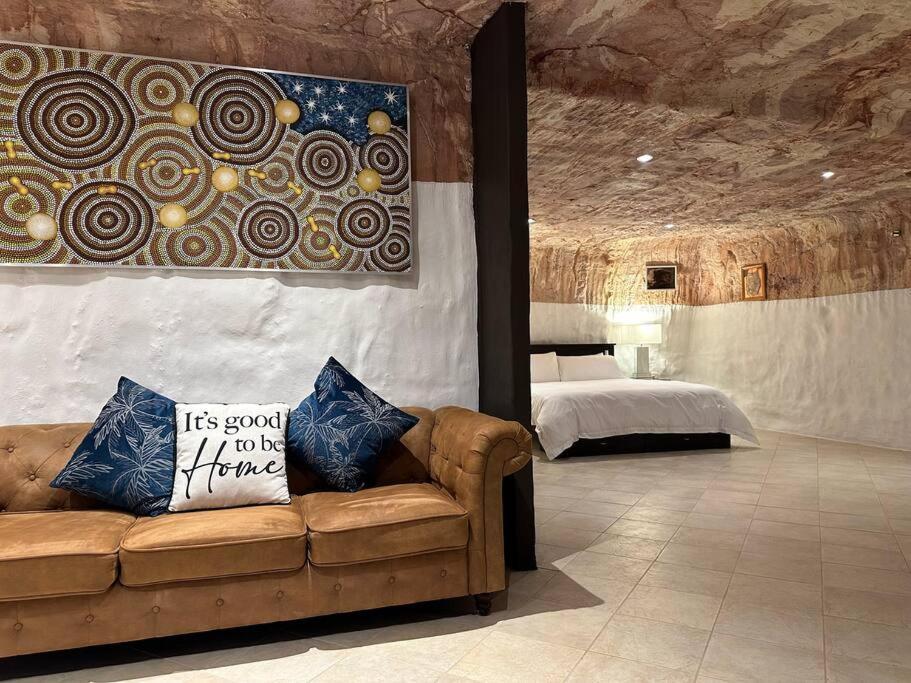 Cozy Cave Coober Pedy Apartment ภายนอก รูปภาพ